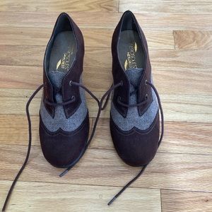 Brown herringbone booties